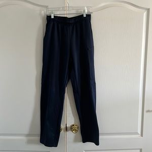 Nike Dri-Fit Men’s navy blue sweat pant; size small